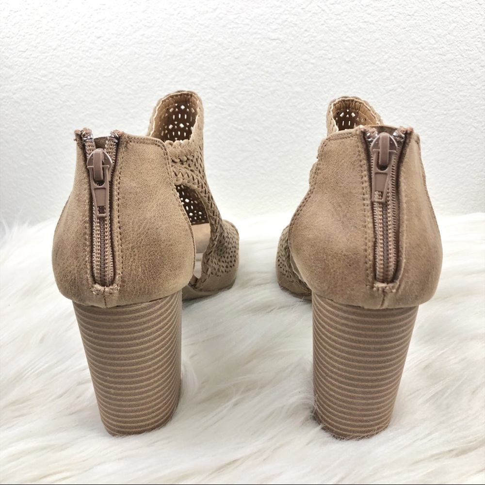 Women’s Fergie Henley Tan Heel Wedge Heels 10 & 11 - Picture 4 of 10